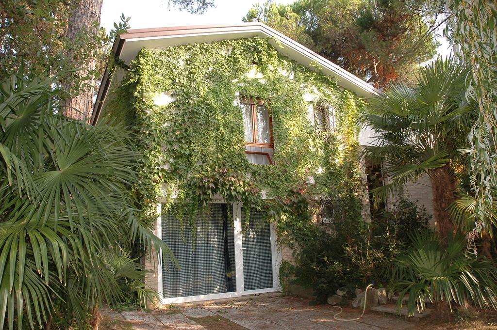 Villa Francesca Lignano Sabbiadoro Exterior foto
